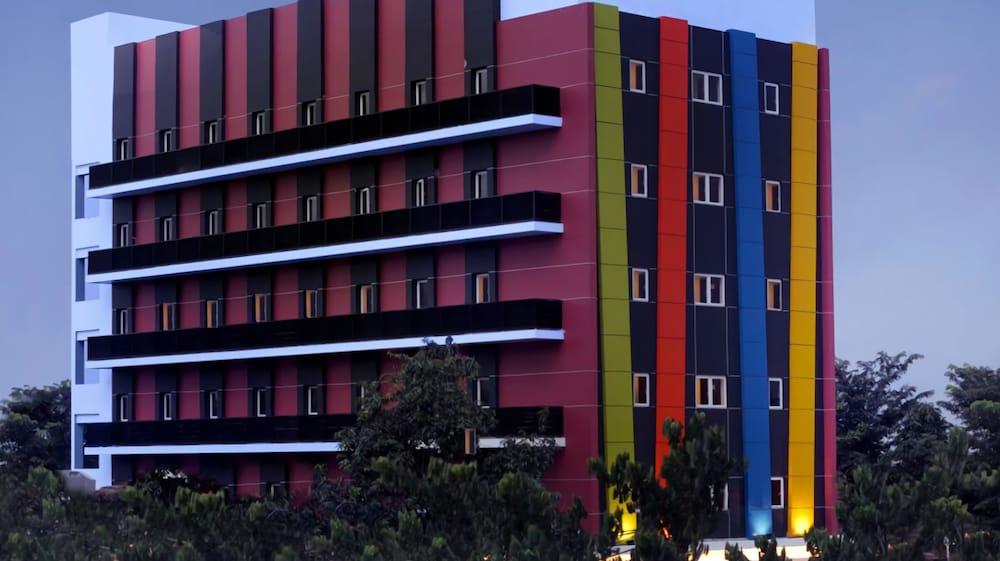 Amaris Hotel Senen Jakarta Extérieur photo