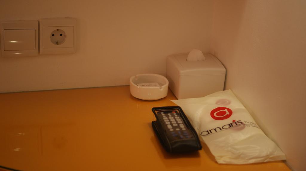 Amaris Hotel Senen Jakarta Extérieur photo